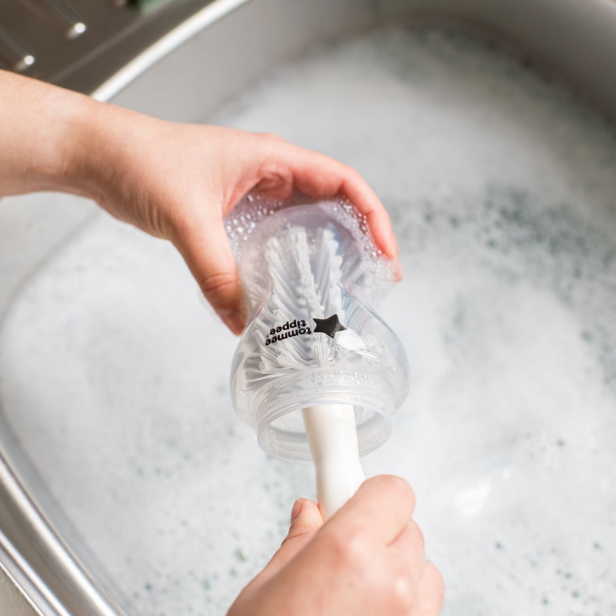 Tommee Tippee Closer to Nature Bottle & Teat Brush | Mothercare SG