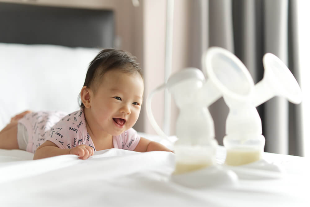 Breast pump and accessories